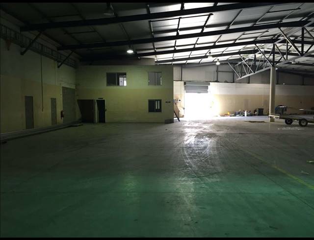 2,700M² FACTORY TO LET IN BEACONVALE
